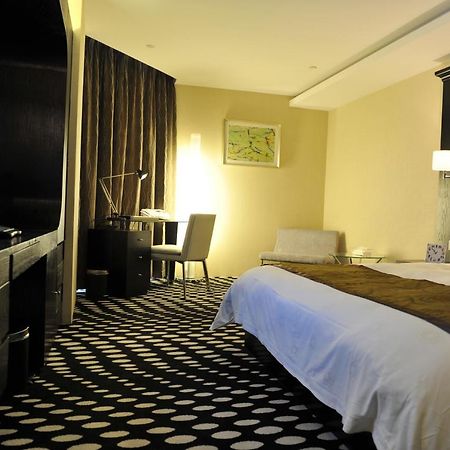 Tianping Hotel Шанхай Номер фото